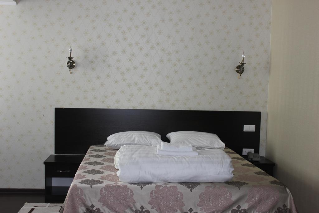 Home Hotel Astana ห้อง รูปภาพ
