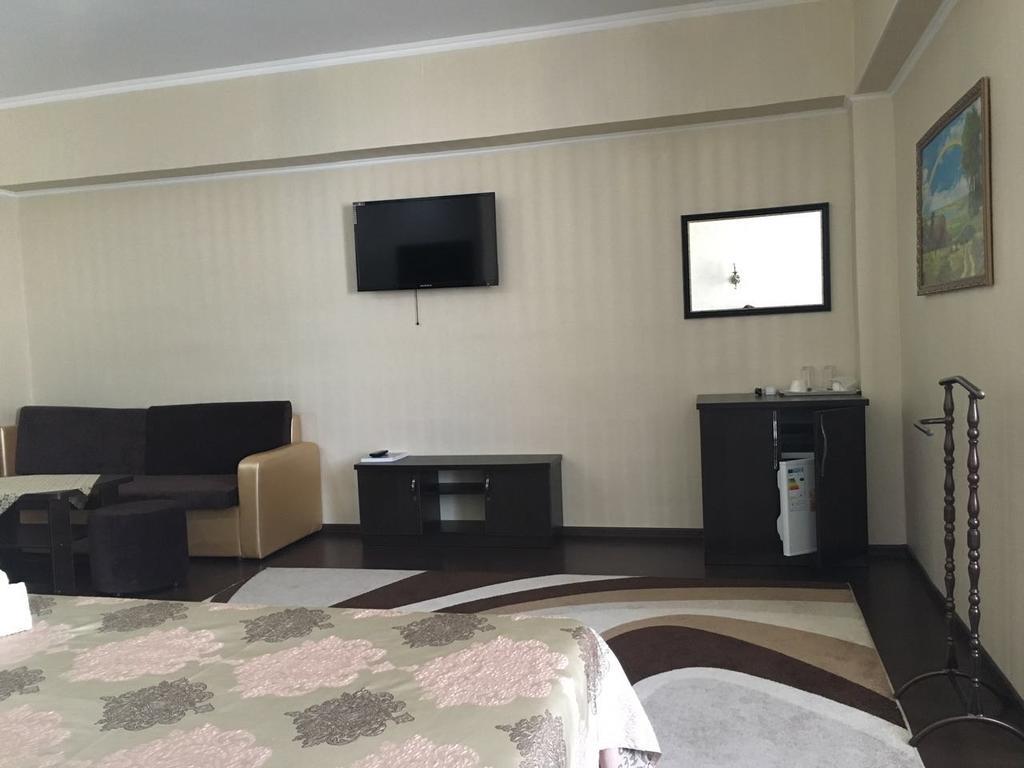 Home Hotel Astana ภายนอก รูปภาพ