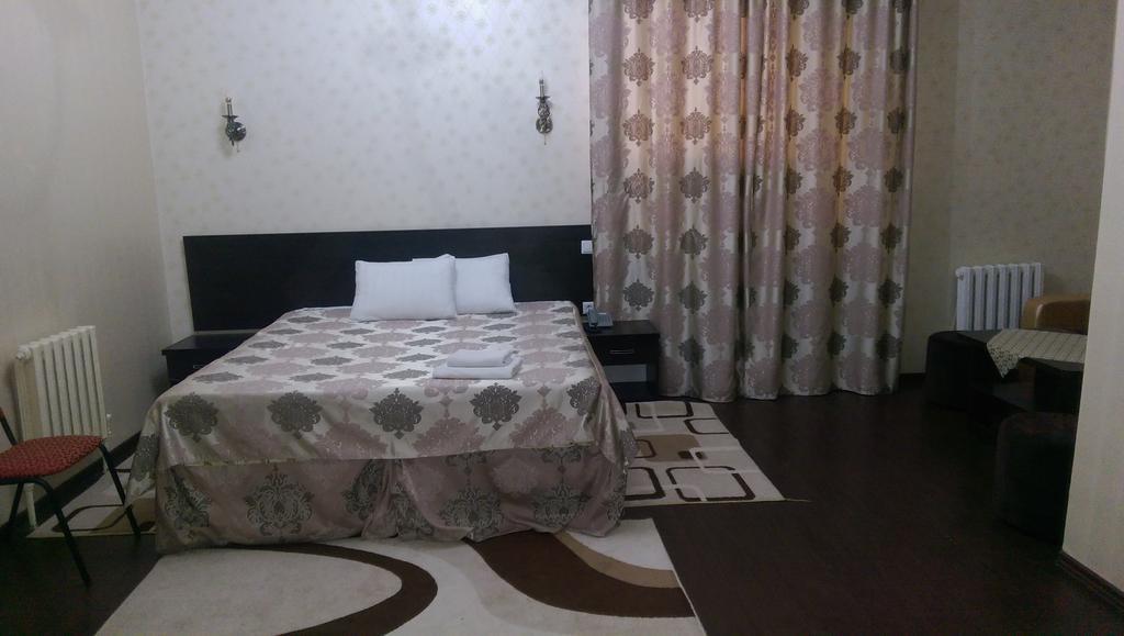 Home Hotel Astana ภายนอก รูปภาพ